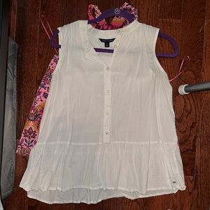 Tommy Hilfiger Women's Cream Sleeveless Blouse